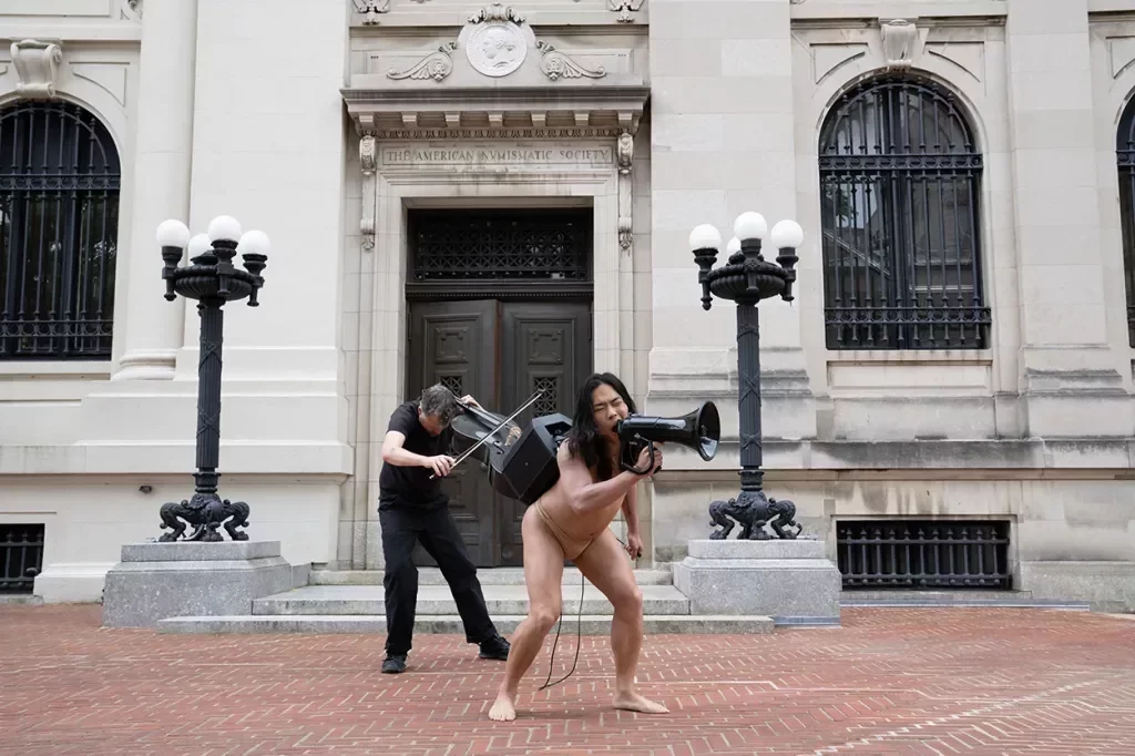 Vietnam Savaşı'nın Mirası: Sanatçılar 50 Yıl Sonra Yeniden Keşfediyor